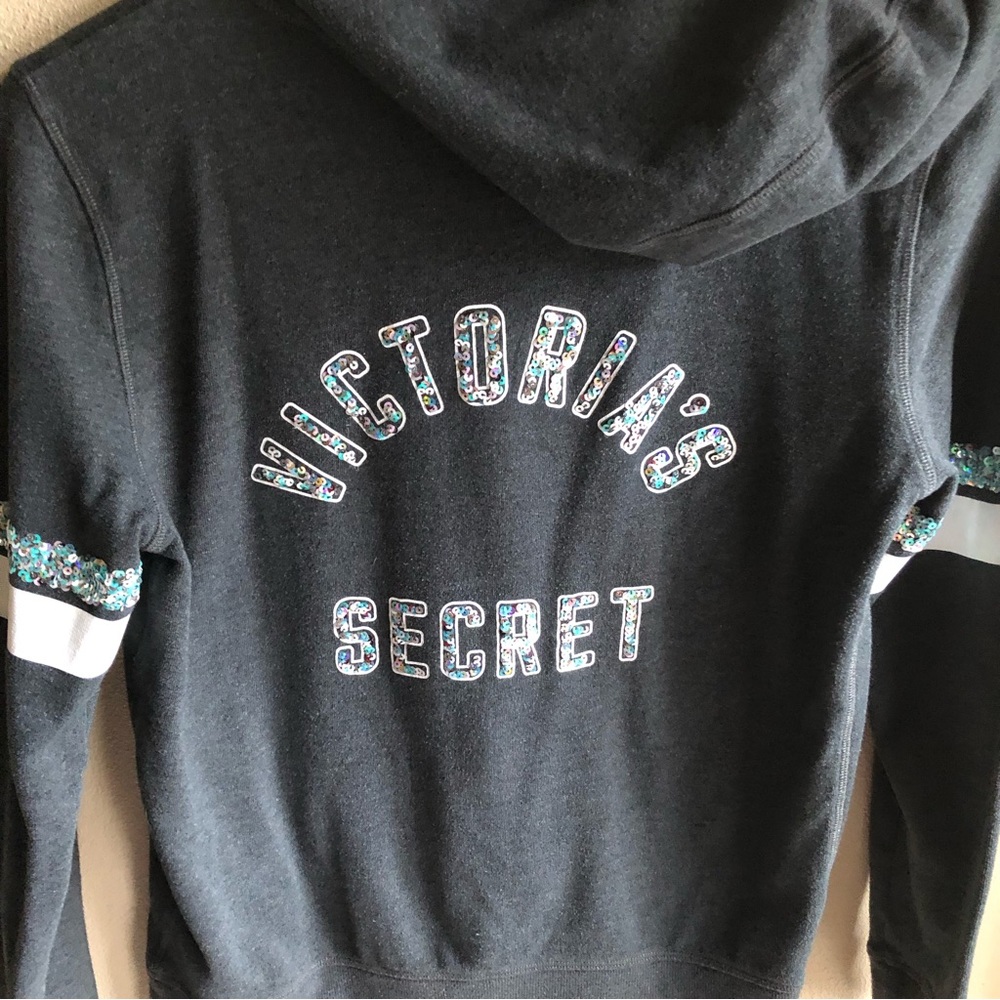 Victoria's Secret Blingy Sequined Hoodie. Gray with Irredescent Sequins. Small - Picture 10 of 10